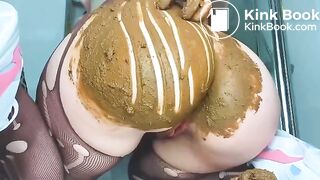 so hot girl playing her shit