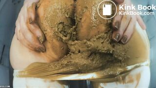 Pawg blow up her pantyhose