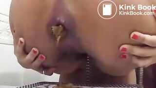 Shitting and tasting