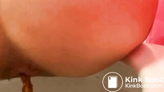 Pretty Asian butthole shitting