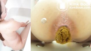 Shitting in the bath