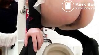 girl diarrhea in cafe toilet - video 2