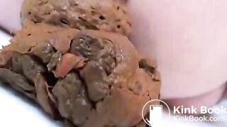 Thick blonde girl makes a big dump