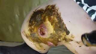 sexy Russian woman shitted and pissed - video 2