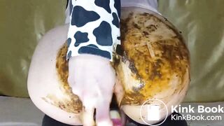 sexy Russian woman shitted and pissed - video 2