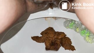 Sloppy poop - video 7