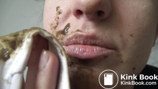 Sucking shitty panties