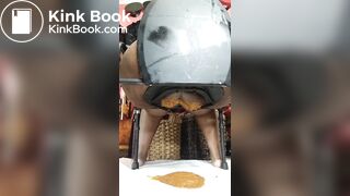 Phat ass ebonys desperate diarrhea