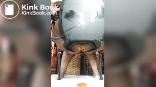 Phat ass ebonys desperate diarrhea