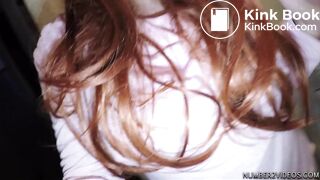 Anastazie is shitting in the bathroom