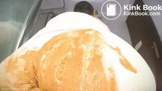 Pawgs big poop smearing session