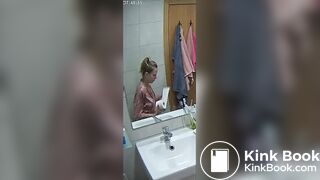 Real girl fart and pooping 3