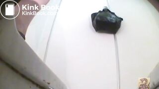 girl poop in toilet - video 34