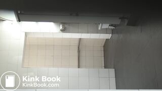 girl poop in toilet - video 32