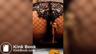 Sexy ebony booty drops big soft loads