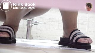 Cute girl pooping voyeur - video 4