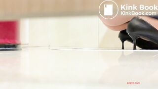 girl poop in toilet - video 15