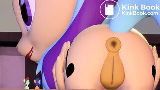 Soloist unaware dildo masturbation