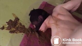 Girl stink shit Video 04