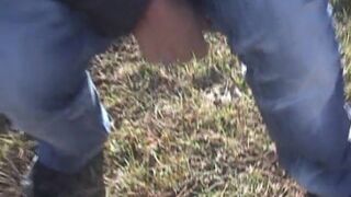 Public pooping - Blonde on the road