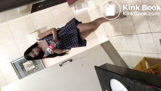 CHINESE UNI GIRL TOLIET VOYEUR 20