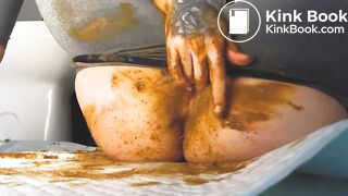 Yoga pants poop and masturbation