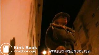 she beauty wanted to poop at night on a city street