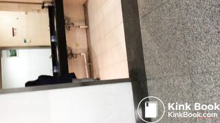 chinese uni girl toliet voyeur3