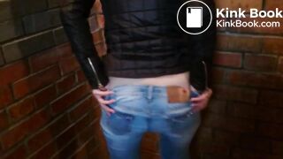 that's why the entrance to the house stinks of shit!!!!!