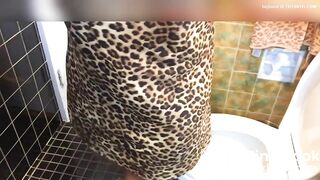 Big booty Pooping Ten