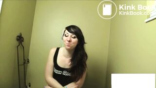 Girl desperate to poop - video 8