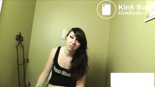 Girl desperate to poop - video 8