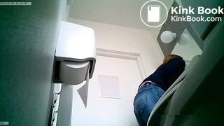 CLASSIC office_woman_toilet_3_Trim