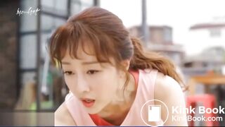 KOREAN GIRL HAS DIARRHEA DURING YOGA