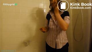 Covering her self in scat #2