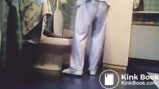 spy toilet - video 326