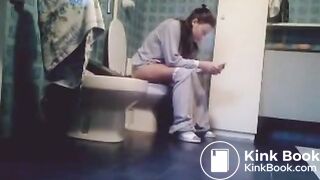 spy toilet - video 326