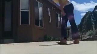 Yoga girl pooping - video 2