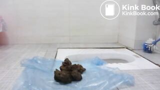 Chinese Girl Scat - video 4