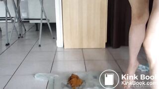 Sexy Skinny Scat Milf