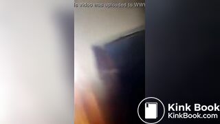 uma garota no penico