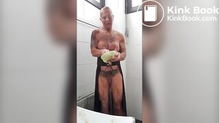 More Dirty Scat Whore: Masturbating Totally Covered with Shit