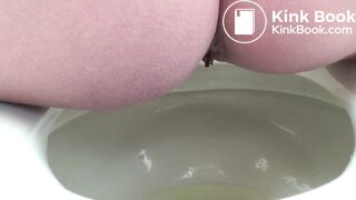 Lovely Poop Diary shares intimately