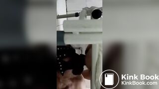 Chinese toilet feeding