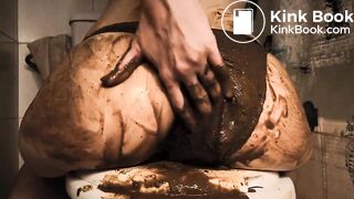 Bubble butt girl filled panties with poop