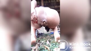 Ebony freak shits outside