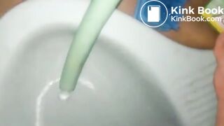 Suruh pacar bikin video berak