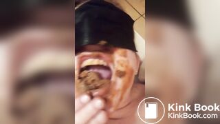 Bbw wife eating shit