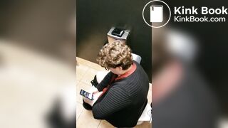 Another teacher pooping