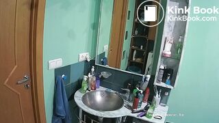 Woman pooping in Toilet 5